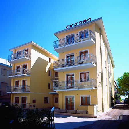 Residence Ca D'Oro Lido di Jesolo Buitenkant foto